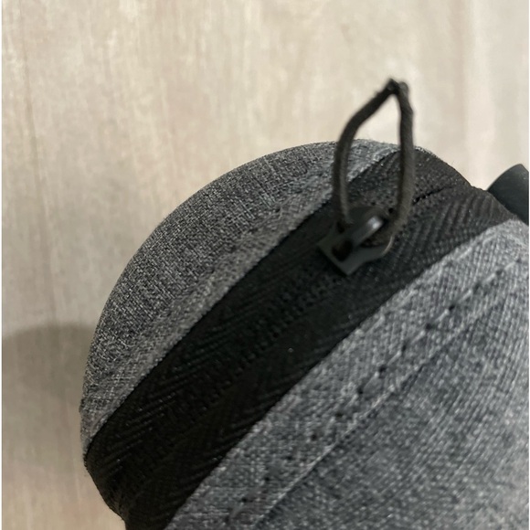 JBL Pulse / Pulse 2 Carrying Case - Picture 5 of 5